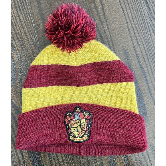 Harry Potter Beanie Hat Knit Cap Adult One Size Gryffindor Toboggan - Picture 1 of 5
